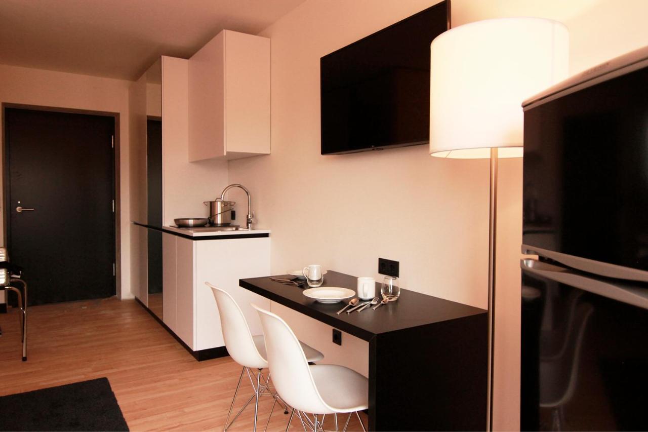 Me Hotel By Wmm Hotels Meitingen Eksteriør billede