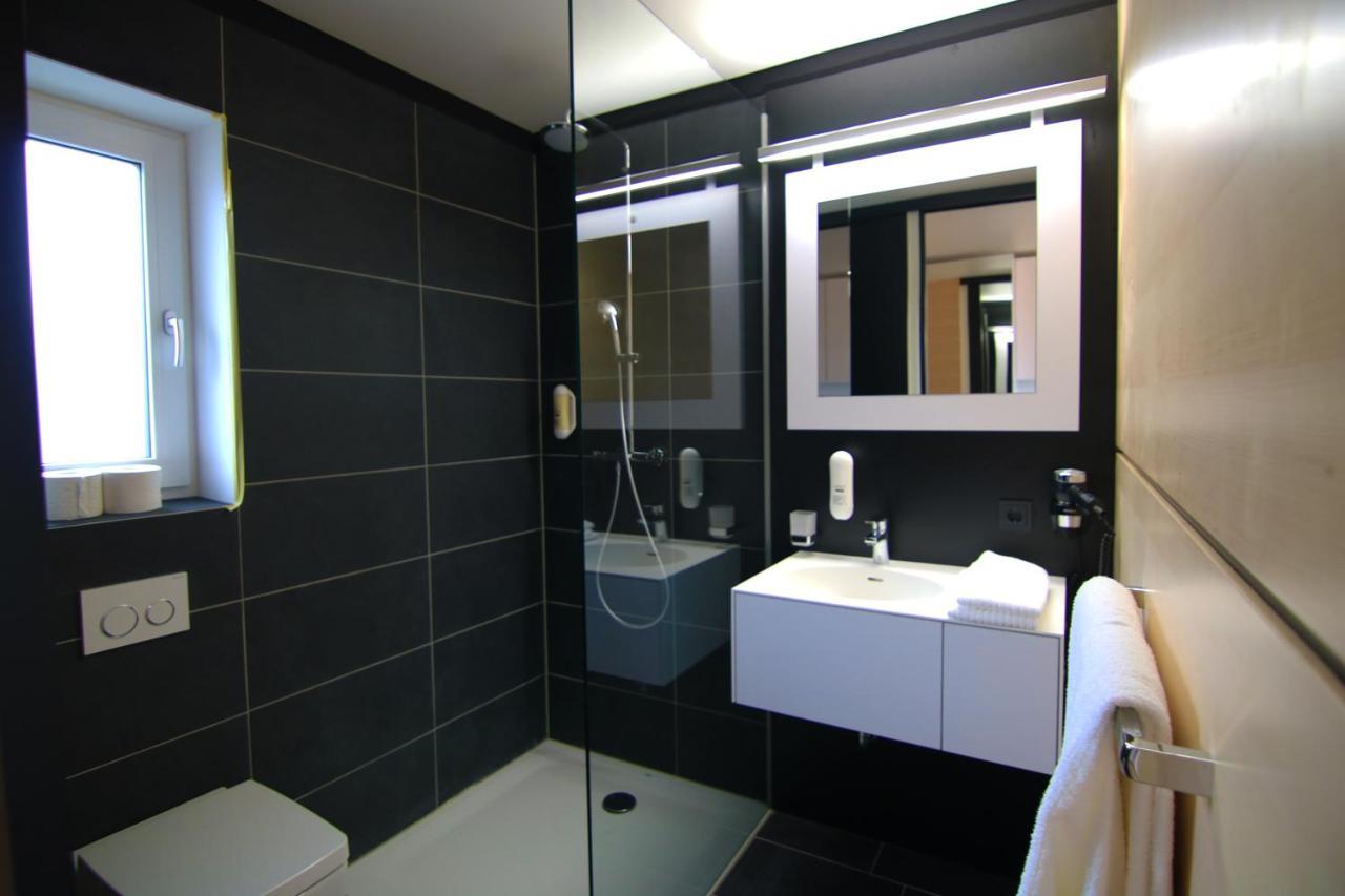 Me Hotel By Wmm Hotels Meitingen Eksteriør billede