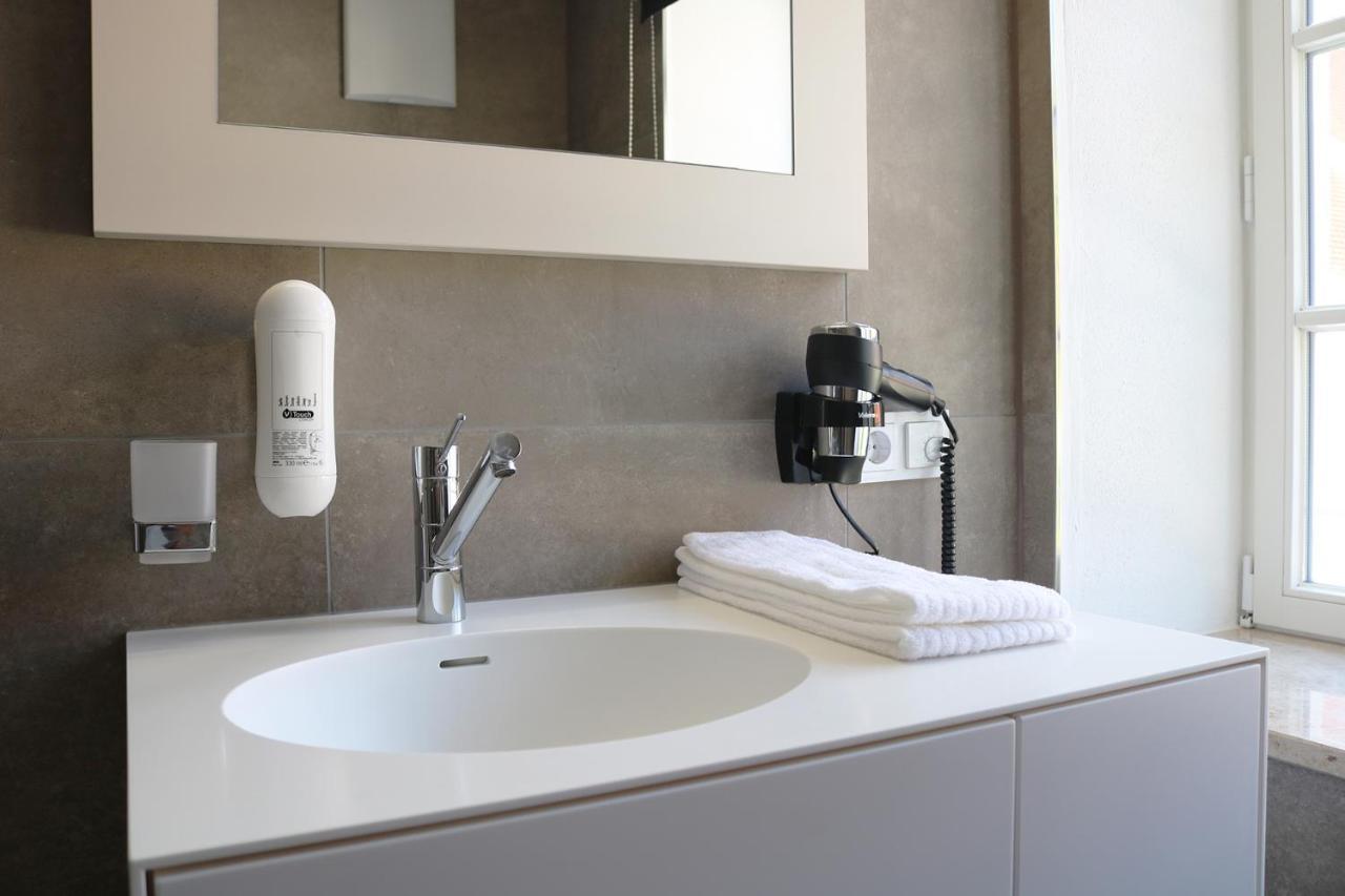 Me Hotel By Wmm Hotels Meitingen Eksteriør billede